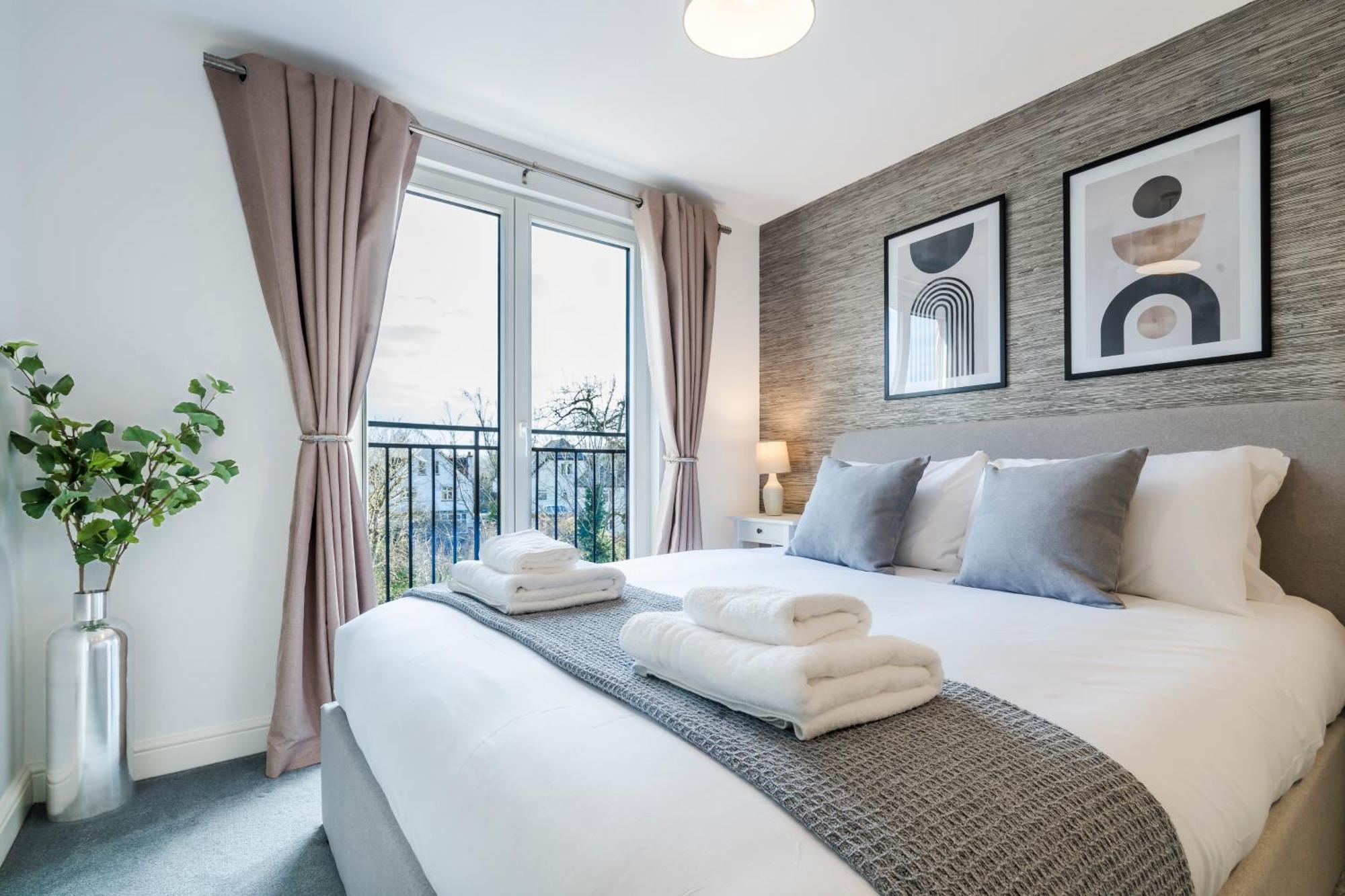 Cozy 3 Bedroom Terrace Cottage In Epsom Exterior foto